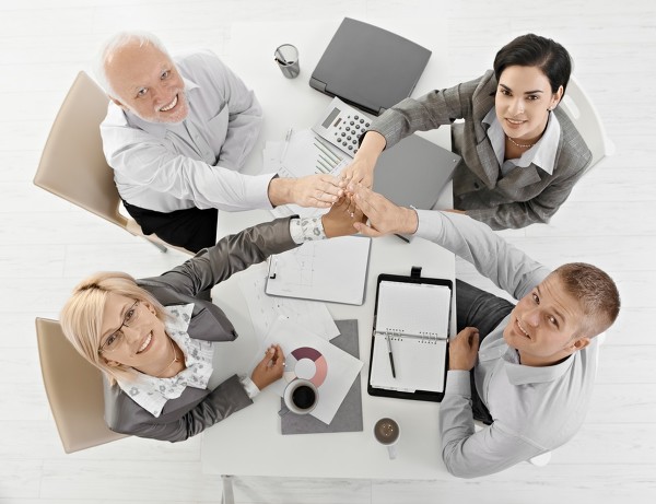 ‘星空官网’总府社区:多形式开展主题党日活动(图1) 星空官网