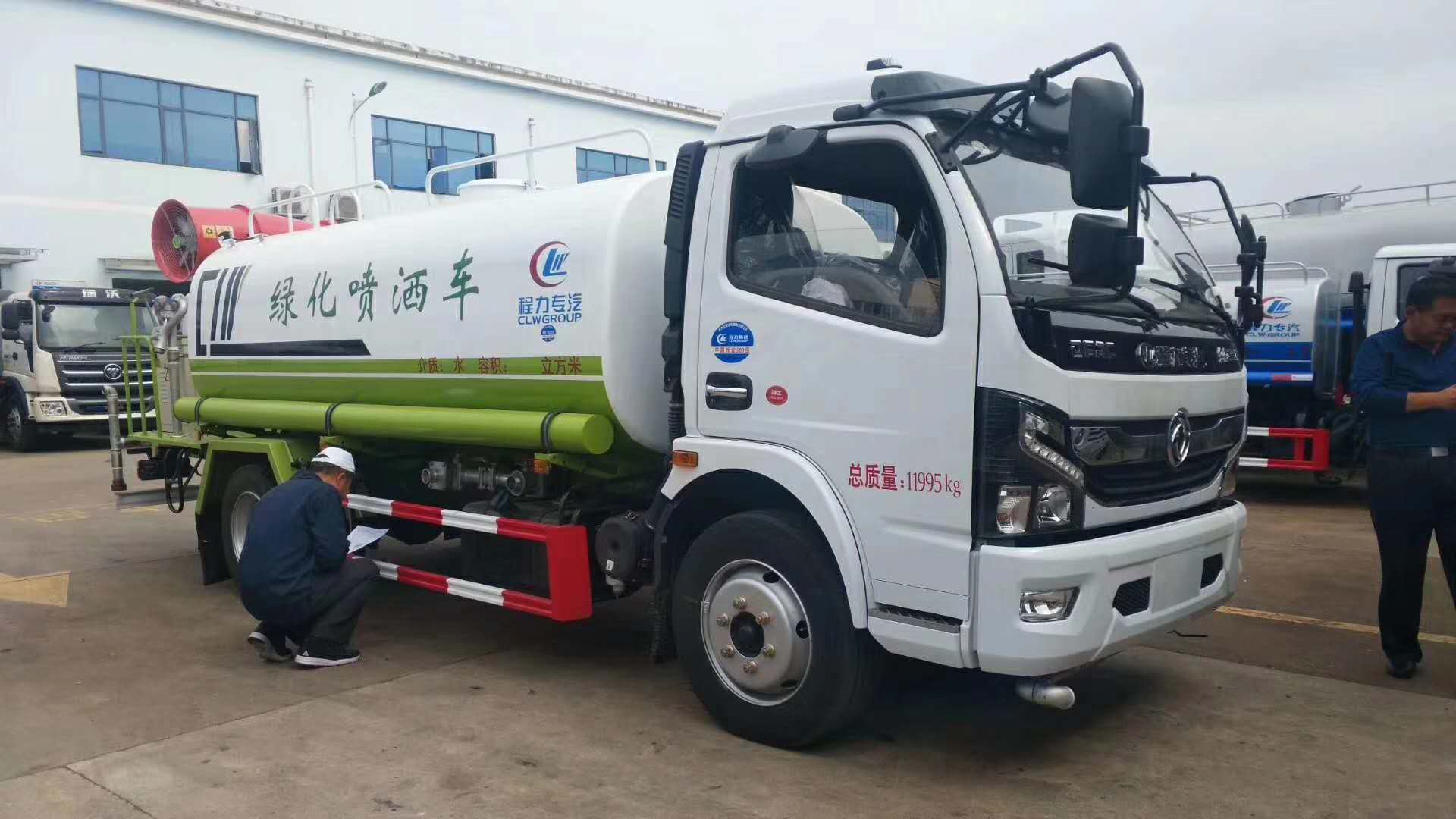 “星空官网”《海贼王》单行本83卷封面公布路飞VS四皇大妈(图1) 星空官网