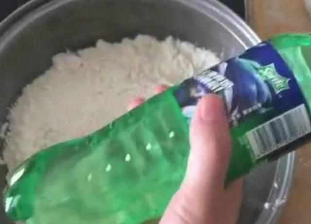 星空官网|溪头社区给流动党员发短信:邀请回家参加座谈会(图2) 星空官网