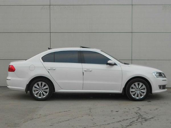 深圳一塑胶厂爆炸起火 现场火光冲天-星空官网(图1) 星空官网